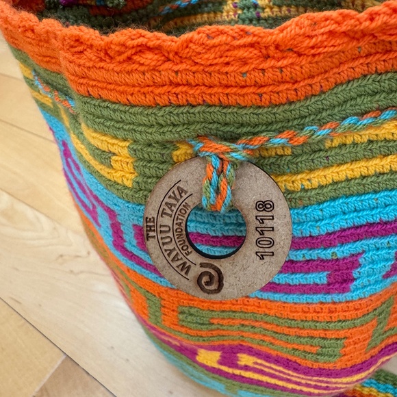 Hand Crocheted Cotton Wayuu Bag from Columbia - Picture 6 of 6